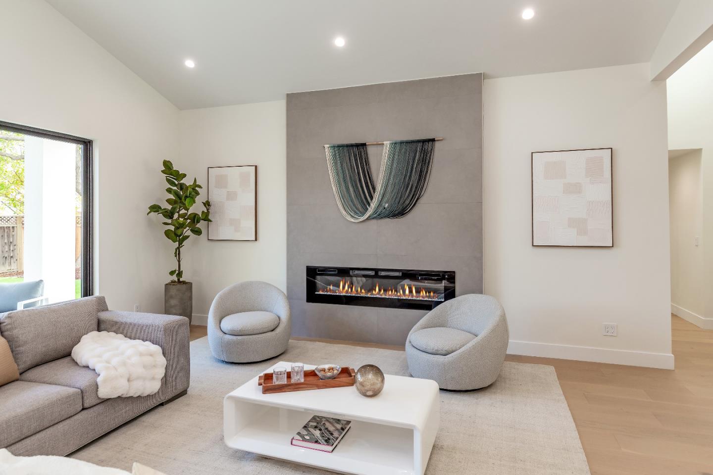Detail Gallery Image 14 of 47 For 12766 Saratoga Creek Dr, Saratoga,  CA 95070 - 5 Beds | 4/1 Baths