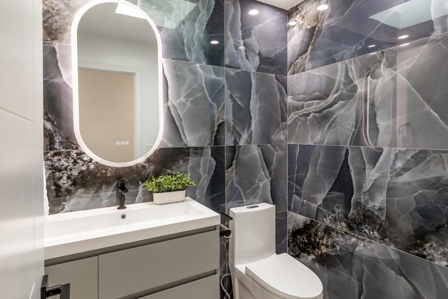 Detail Gallery Image 19 of 47 For 12766 Saratoga Creek Dr, Saratoga,  CA 95070 - 5 Beds | 4/1 Baths