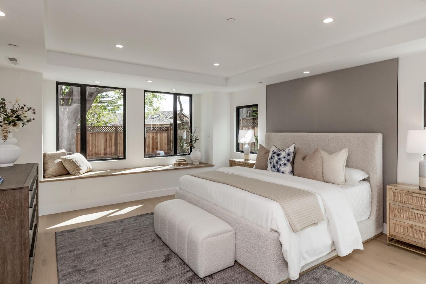 Detail Gallery Image 20 of 47 For 12766 Saratoga Creek Dr, Saratoga,  CA 95070 - 5 Beds | 4/1 Baths