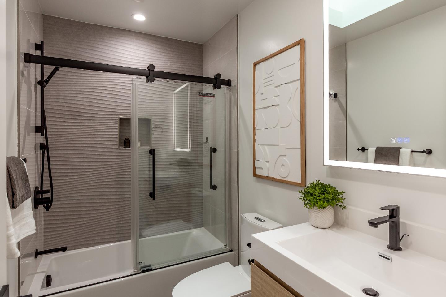 Detail Gallery Image 33 of 47 For 12766 Saratoga Creek Dr, Saratoga,  CA 95070 - 5 Beds | 4/1 Baths