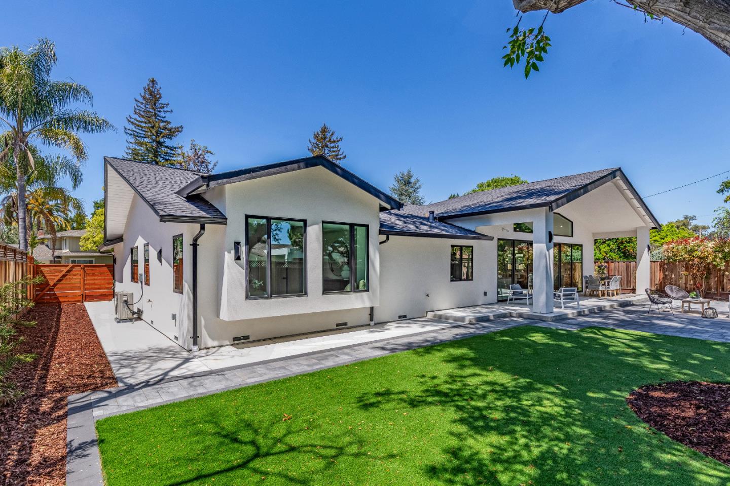 Detail Gallery Image 38 of 47 For 12766 Saratoga Creek Dr, Saratoga,  CA 95070 - 5 Beds | 4/1 Baths