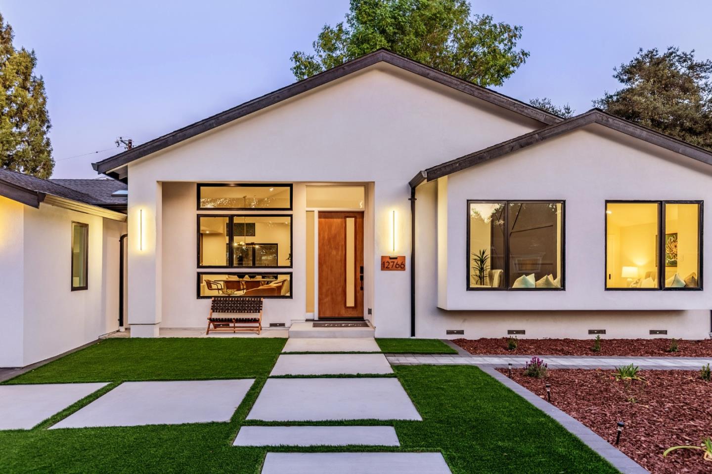 Detail Gallery Image 7 of 47 For 12766 Saratoga Creek Dr, Saratoga,  CA 95070 - 5 Beds | 4/1 Baths