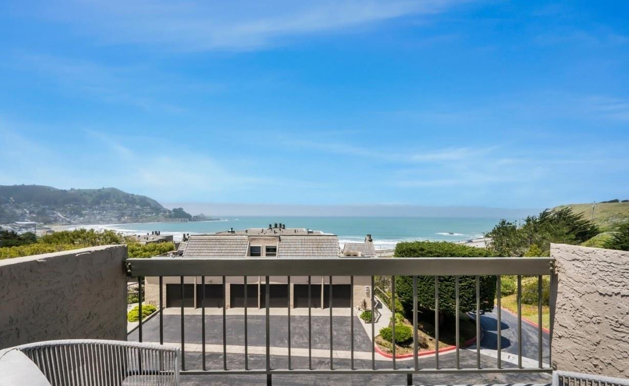 Detail Gallery Image 10 of 68 For 415 Roberts Rd, Pacifica,  CA 94044 - 2 Beds | 2/1 Baths