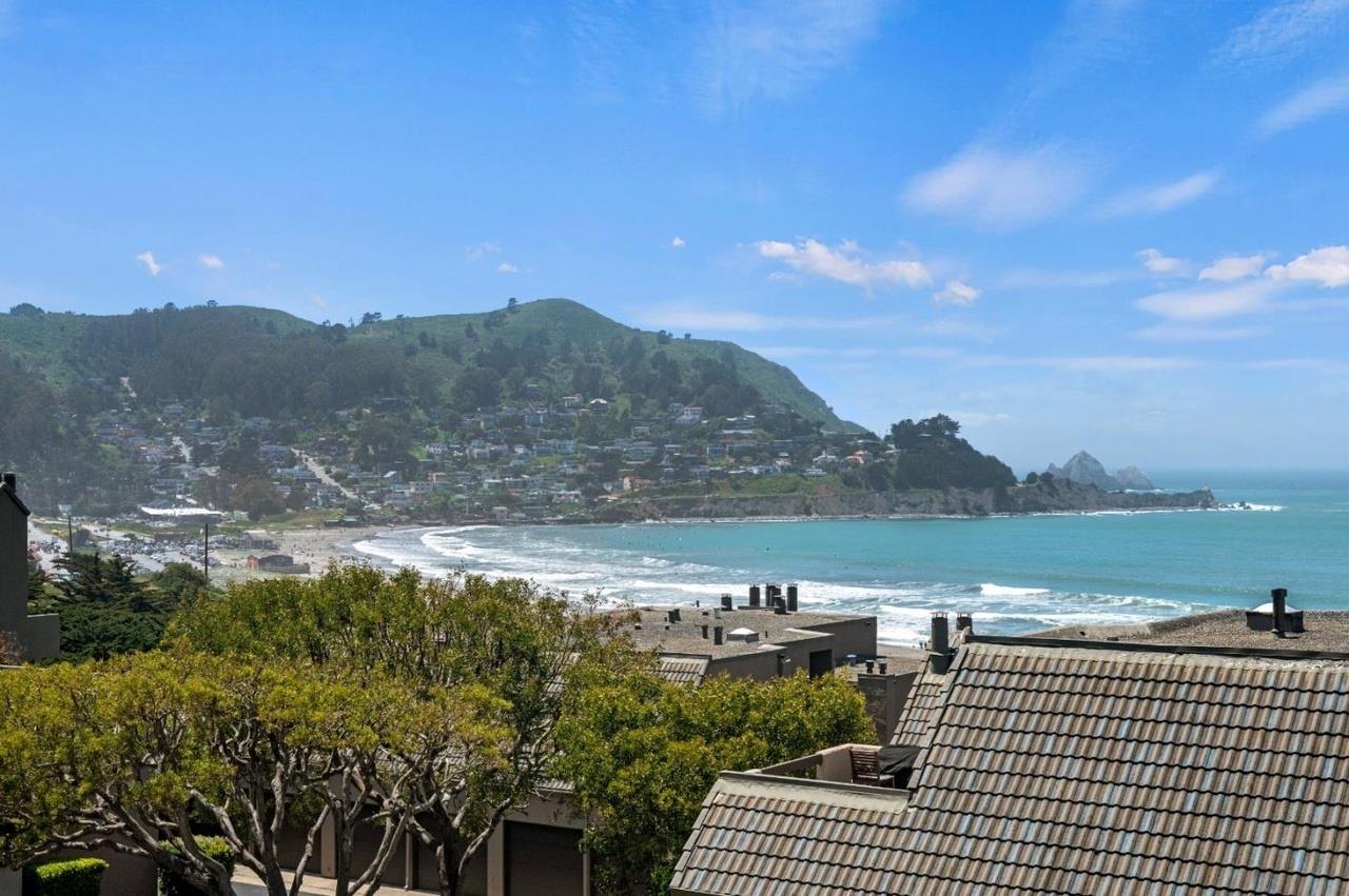 Detail Gallery Image 11 of 68 For 415 Roberts Rd, Pacifica,  CA 94044 - 2 Beds | 2/1 Baths