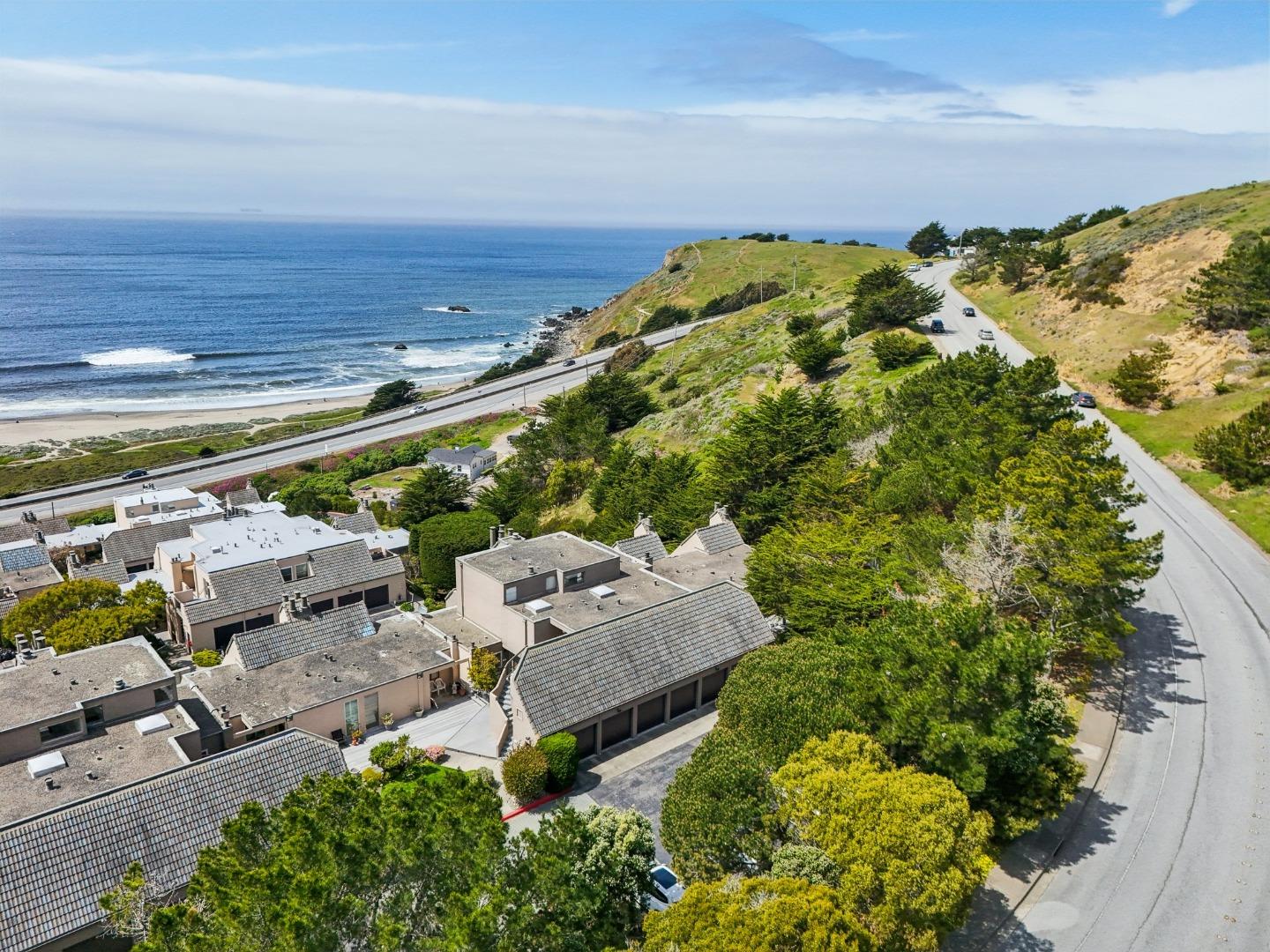 Detail Gallery Image 58 of 68 For 415 Roberts Rd, Pacifica,  CA 94044 - 2 Beds | 2/1 Baths