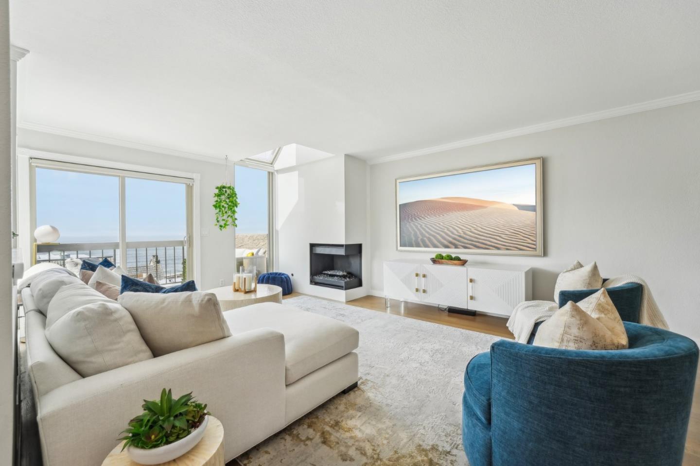 Detail Gallery Image 6 of 68 For 415 Roberts Rd, Pacifica,  CA 94044 - 2 Beds | 2/1 Baths