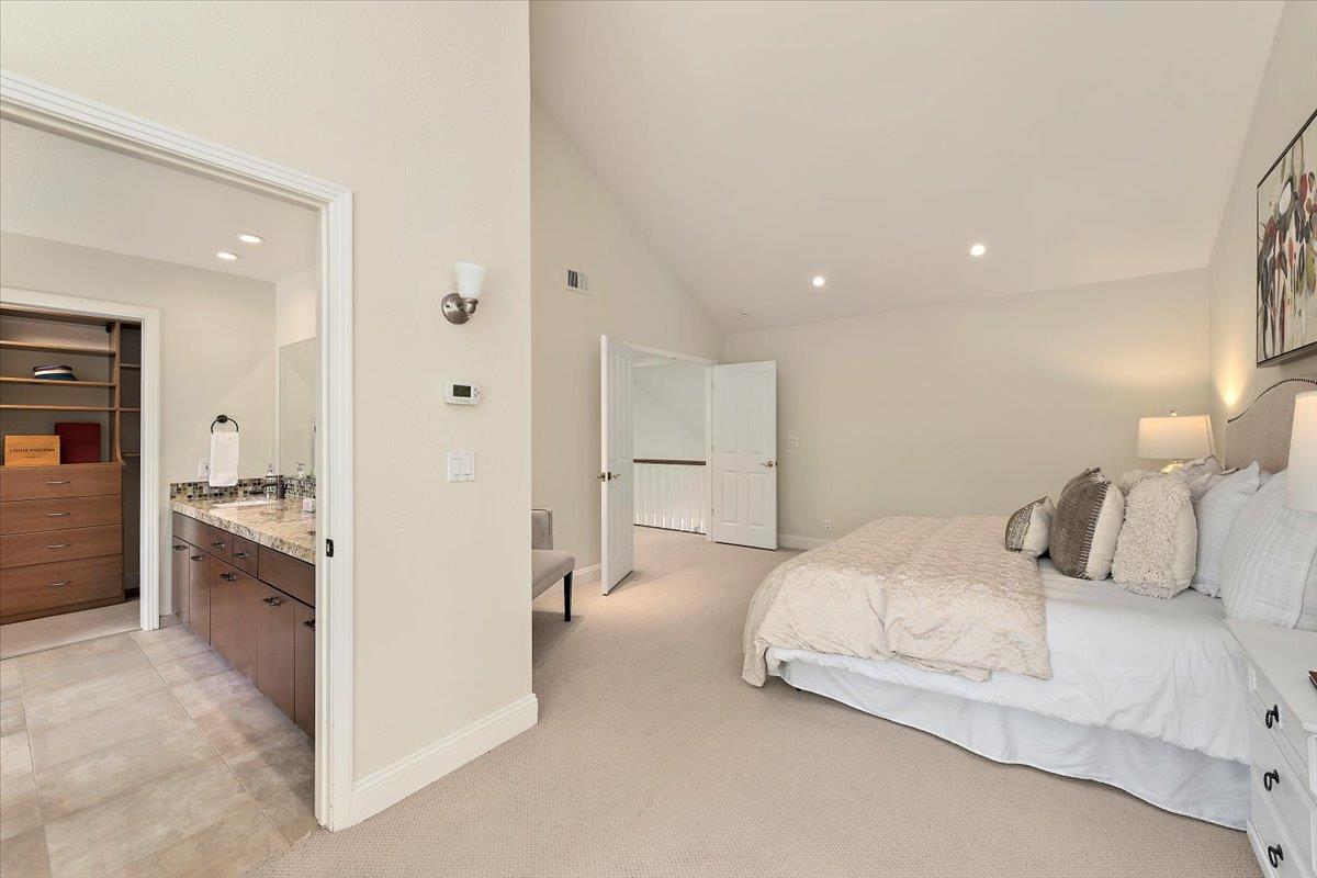 Detail Gallery Image 22 of 36 For 441 Apricot Ln, Mountain View,  CA 94040 - 4 Beds | 2/1 Baths