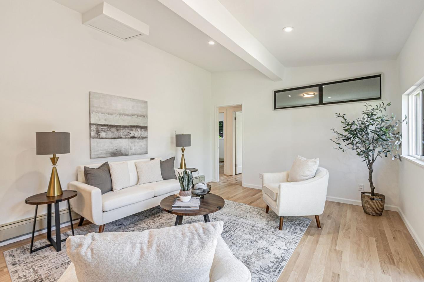 Detail Gallery Image 18 of 59 For 928 Peggy Ln, Menlo Park,  CA 94025 - 4 Beds | 2 Baths