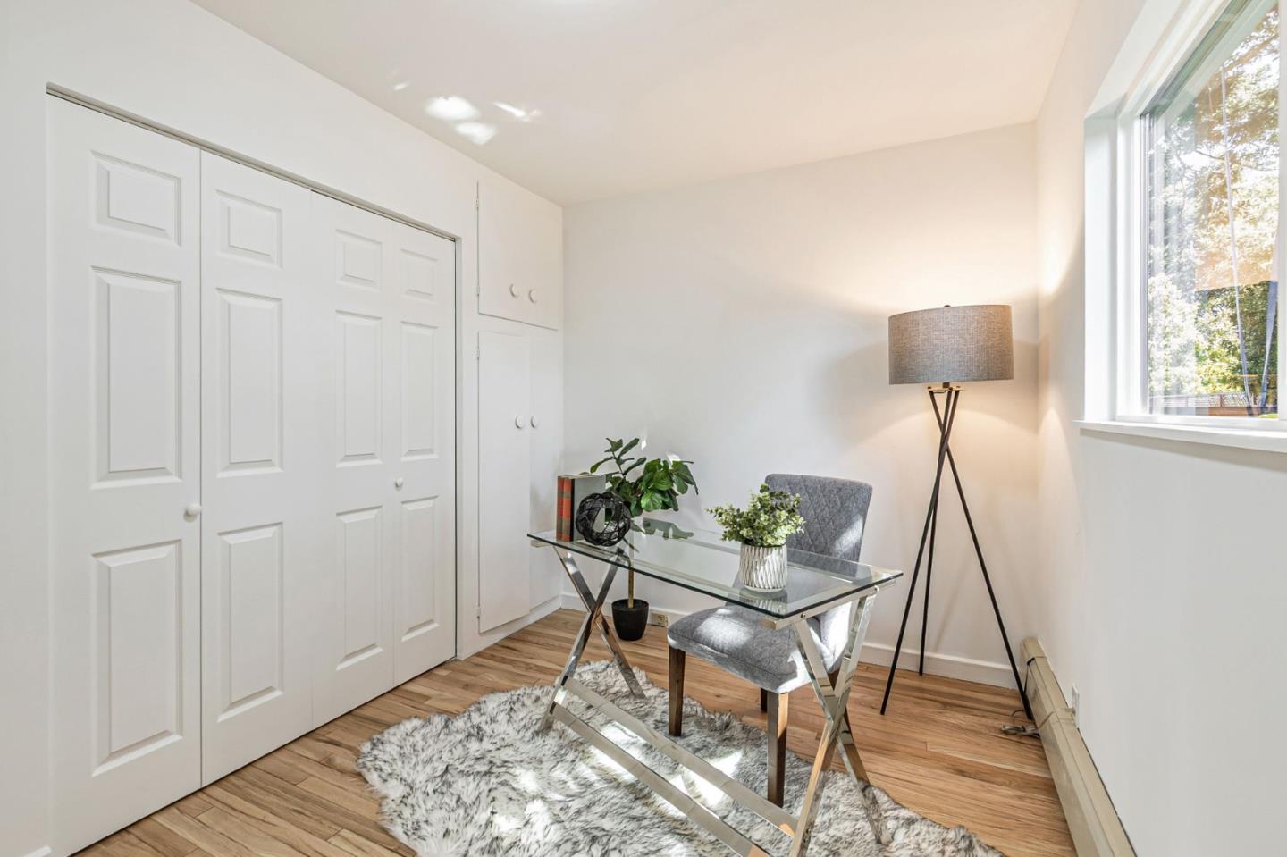 Detail Gallery Image 31 of 59 For 928 Peggy Ln, Menlo Park,  CA 94025 - 4 Beds | 2 Baths