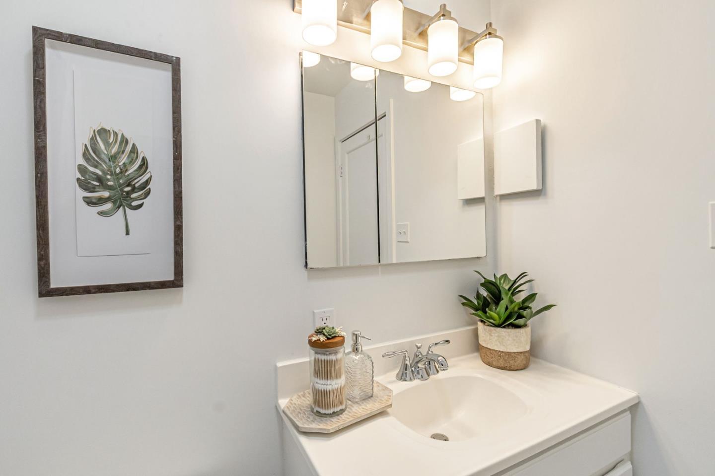 Detail Gallery Image 47 of 59 For 928 Peggy Ln, Menlo Park,  CA 94025 - 4 Beds | 2 Baths