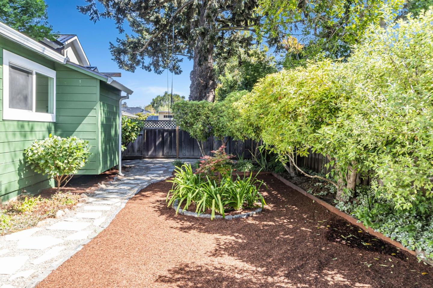 Detail Gallery Image 54 of 59 For 928 Peggy Ln, Menlo Park,  CA 94025 - 4 Beds | 2 Baths