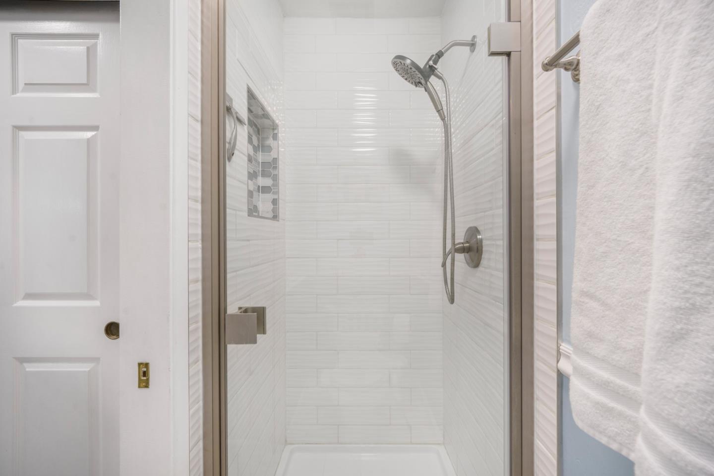 Detail Gallery Image 23 of 29 For 16652 Lone Hill Dr, Morgan Hill,  CA 95037 - 3 Beds | 2 Baths