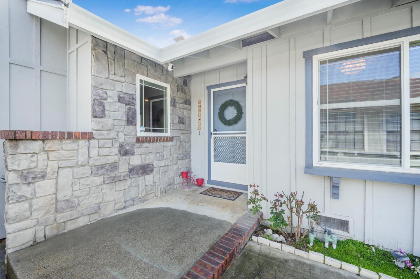 Detail Gallery Image 3 of 29 For 16652 Lone Hill Dr, Morgan Hill,  CA 95037 - 3 Beds | 2 Baths