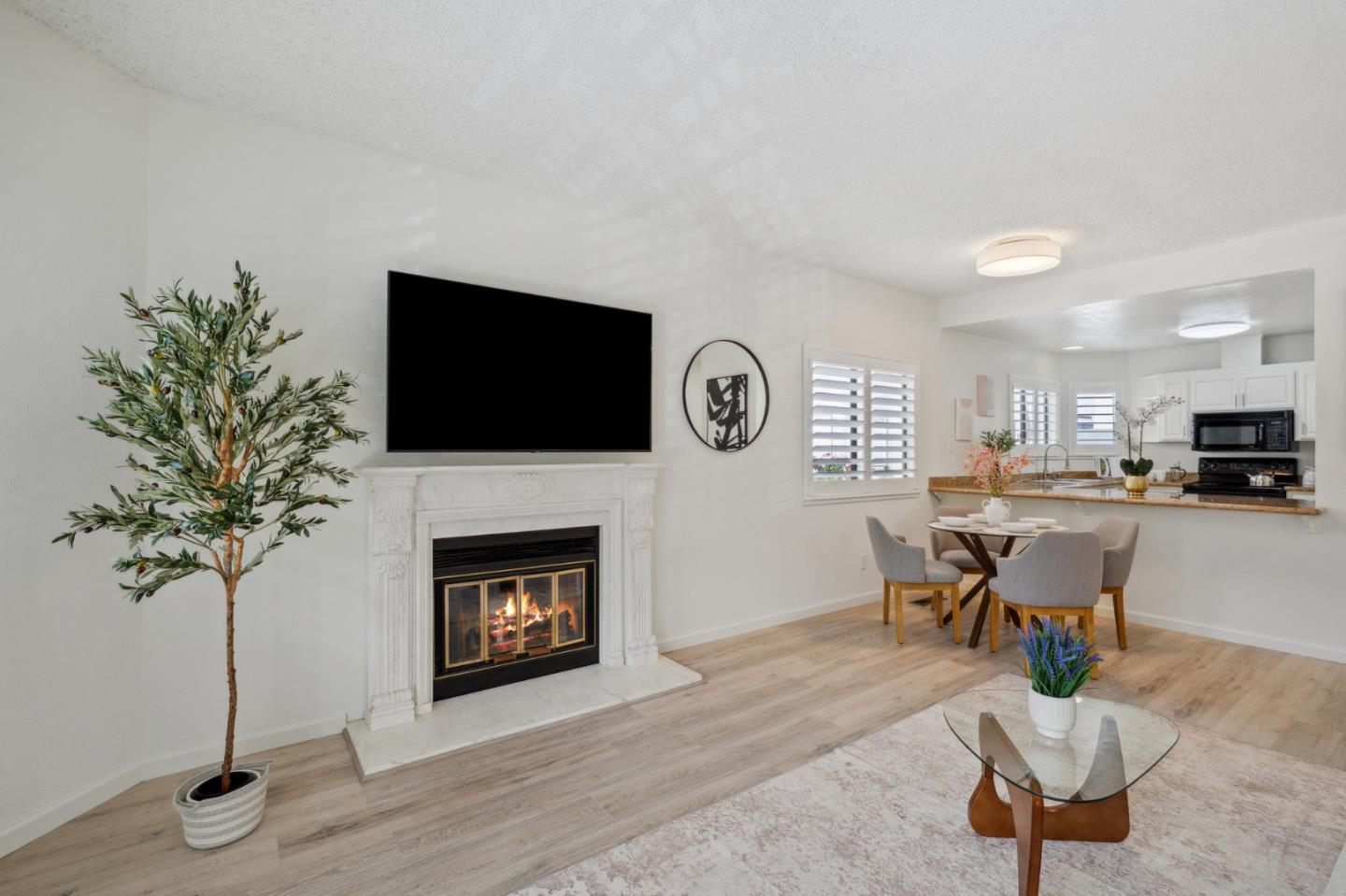 Detail Gallery Image 3 of 42 For 3735 Terstena Pl #152,  Santa Clara,  CA 95051 - 2 Beds | 2 Baths