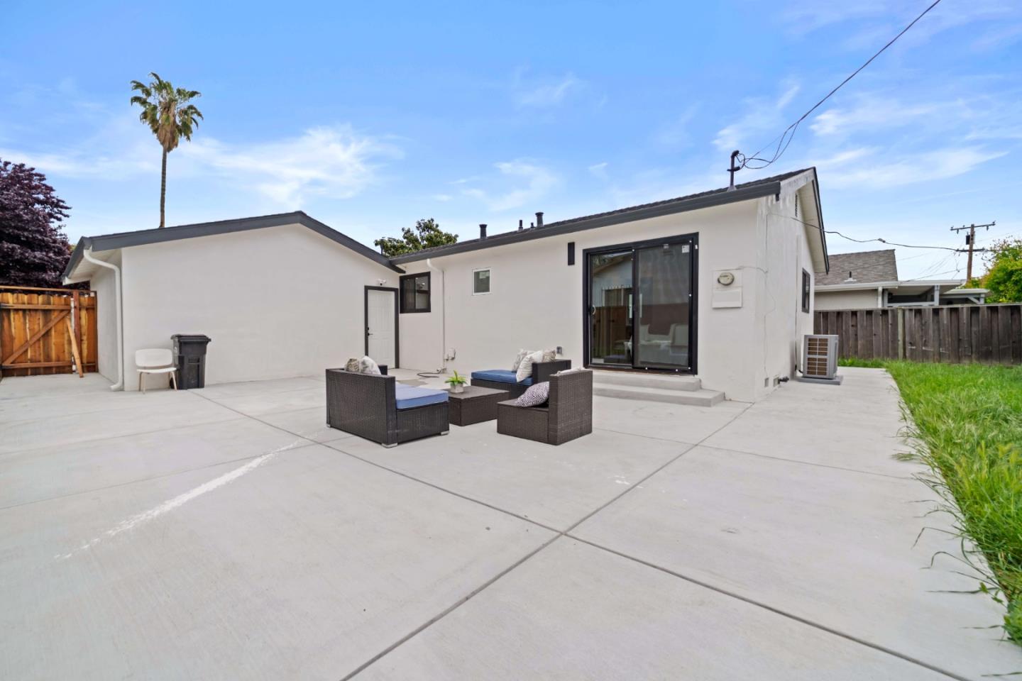 Detail Gallery Image 19 of 31 For 3149 Rocky Mountain Dr, San Jose,  CA 95127 - 3 Beds | 2 Baths