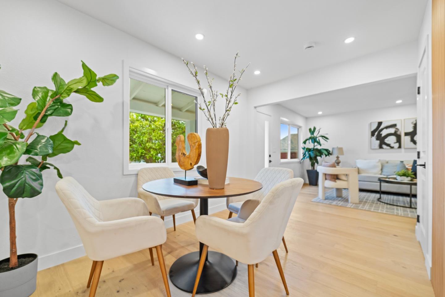 Detail Gallery Image 4 of 31 For 3149 Rocky Mountain Dr, San Jose,  CA 95127 - 3 Beds | 2 Baths