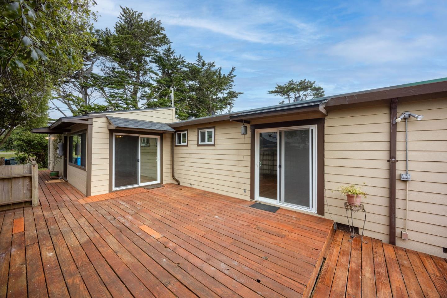 Detail Gallery Image 14 of 42 For 1161 Tamarind St, Montara,  CA 94037 - 4 Beds | 3 Baths
