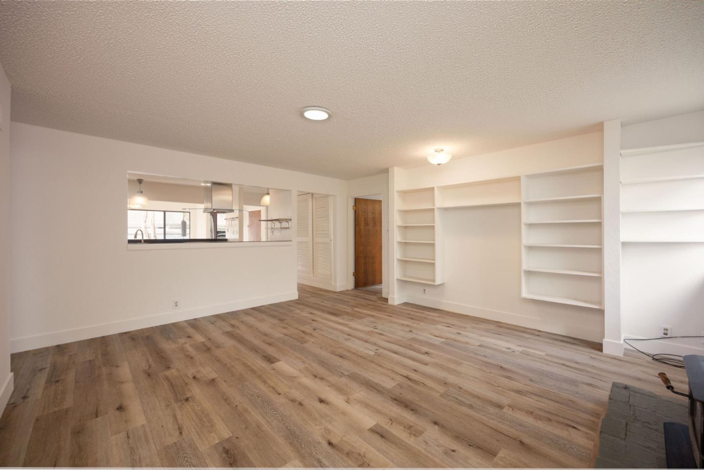 Detail Gallery Image 19 of 42 For 1161 Tamarind St, Montara,  CA 94037 - 4 Beds | 3 Baths