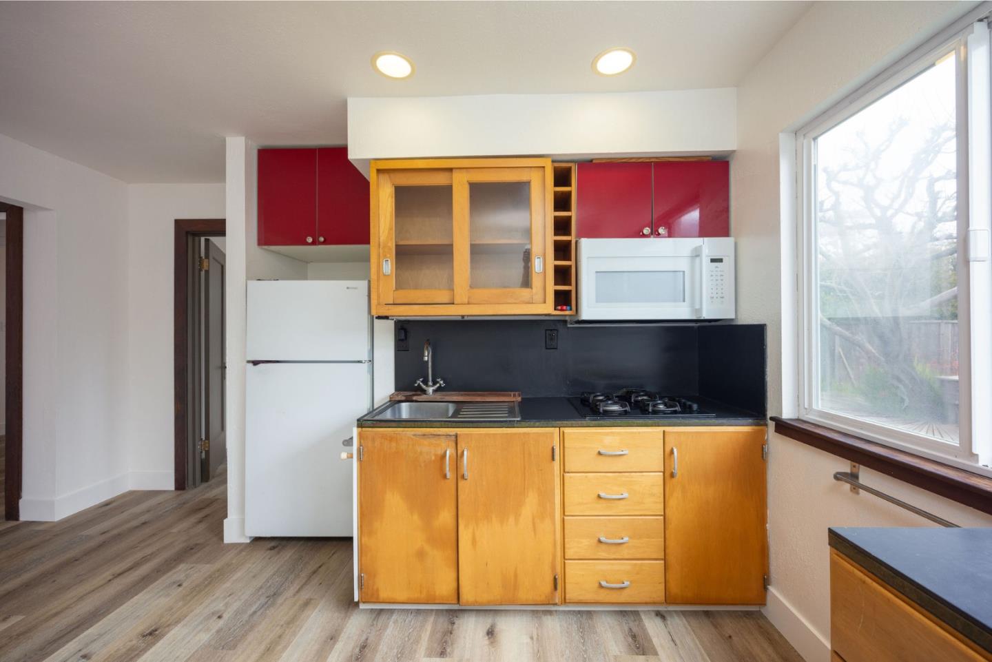 Detail Gallery Image 23 of 42 For 1161 Tamarind St, Montara,  CA 94037 - 4 Beds | 3 Baths