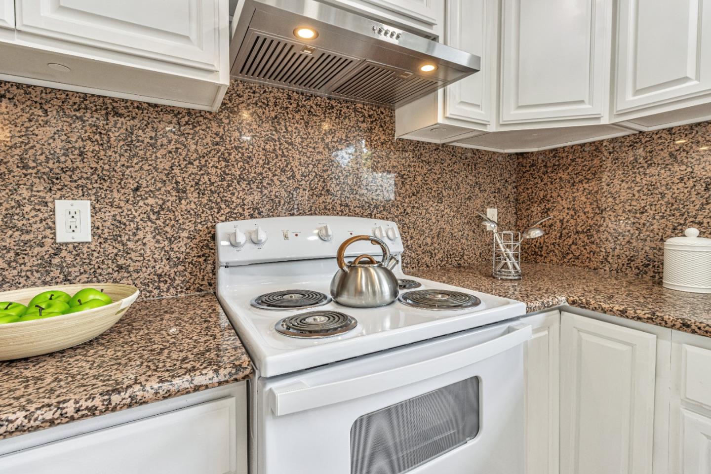 Detail Gallery Image 11 of 32 For 3293 Column Ct, San Jose,  CA 95111 - 3 Beds | 2 Baths