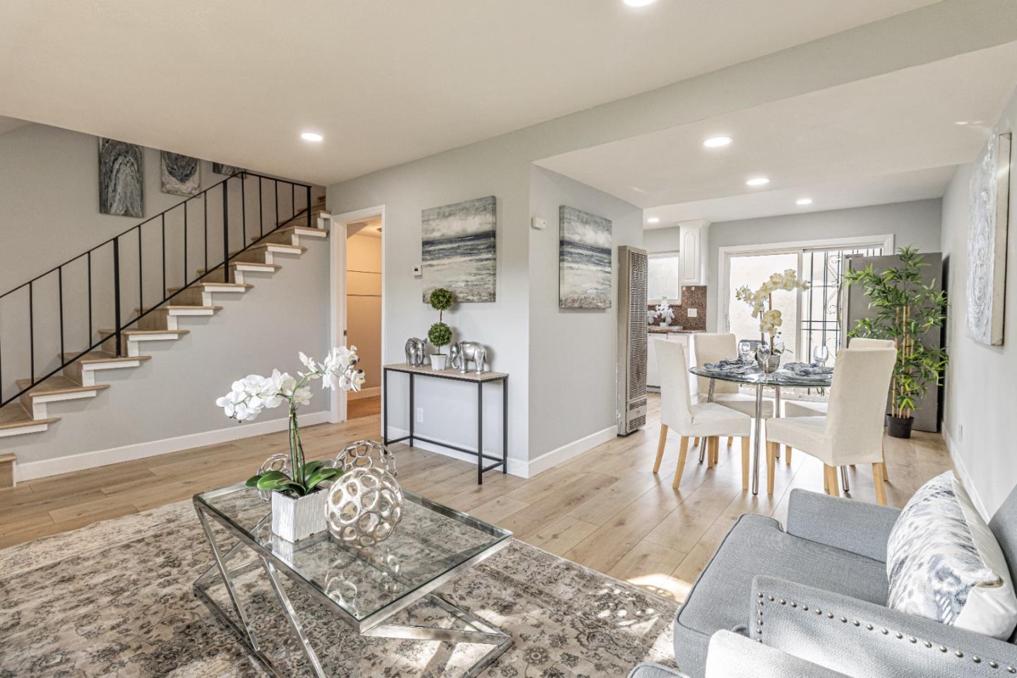 Detail Gallery Image 8 of 32 For 3293 Column Ct, San Jose,  CA 95111 - 3 Beds | 2 Baths