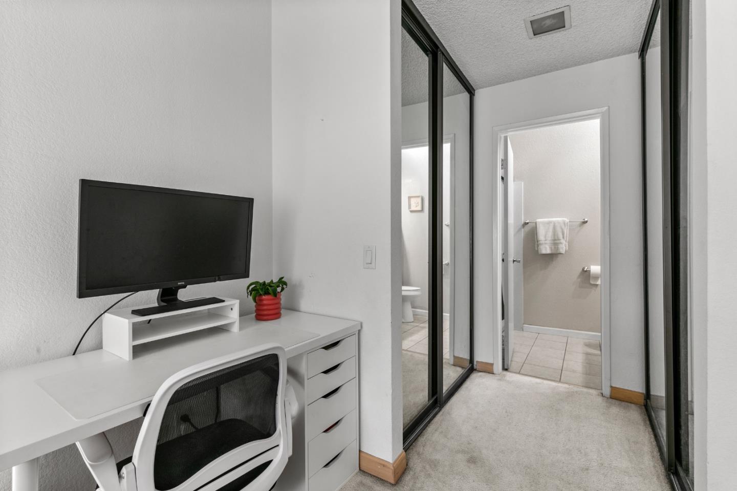 Detail Gallery Image 10 of 20 For 37000 Meadowbrook Cmn #202,  Fremont,  CA 94536 - 2 Beds | 2 Baths