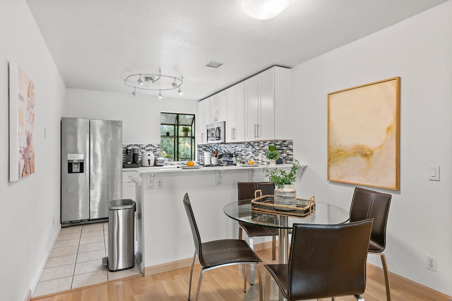 Detail Gallery Image 7 of 20 For 37000 Meadowbrook Cmn #202,  Fremont,  CA 94536 - 2 Beds | 2 Baths