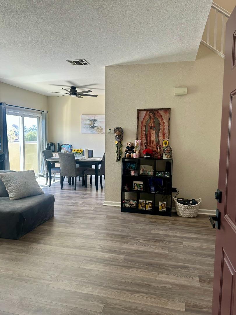 Detail Gallery Image 2 of 27 For 241 Pacifica Blvd #202,  Watsonville,  CA 95076 - 2 Beds | 1/1 Baths