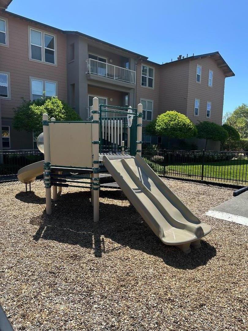 Detail Gallery Image 27 of 27 For 241 Pacifica Blvd #202,  Watsonville,  CA 95076 - 2 Beds | 1/1 Baths
