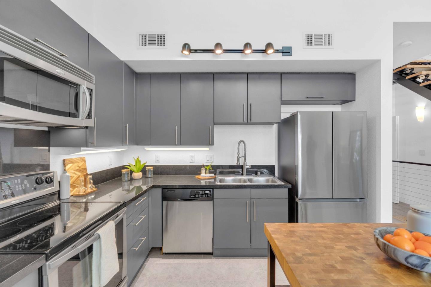 Detail Gallery Image 11 of 50 For 88 Bush St #2169,  San Jose,  CA 95126 - 2 Beds | 2 Baths