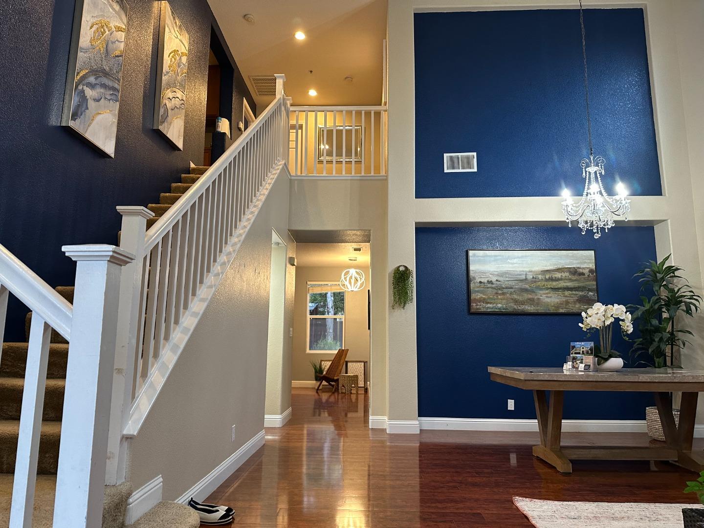 Detail Gallery Image 2 of 18 For 23 Pima St, Watsonville,  CA 95076 - 4 Beds | 3 Baths
