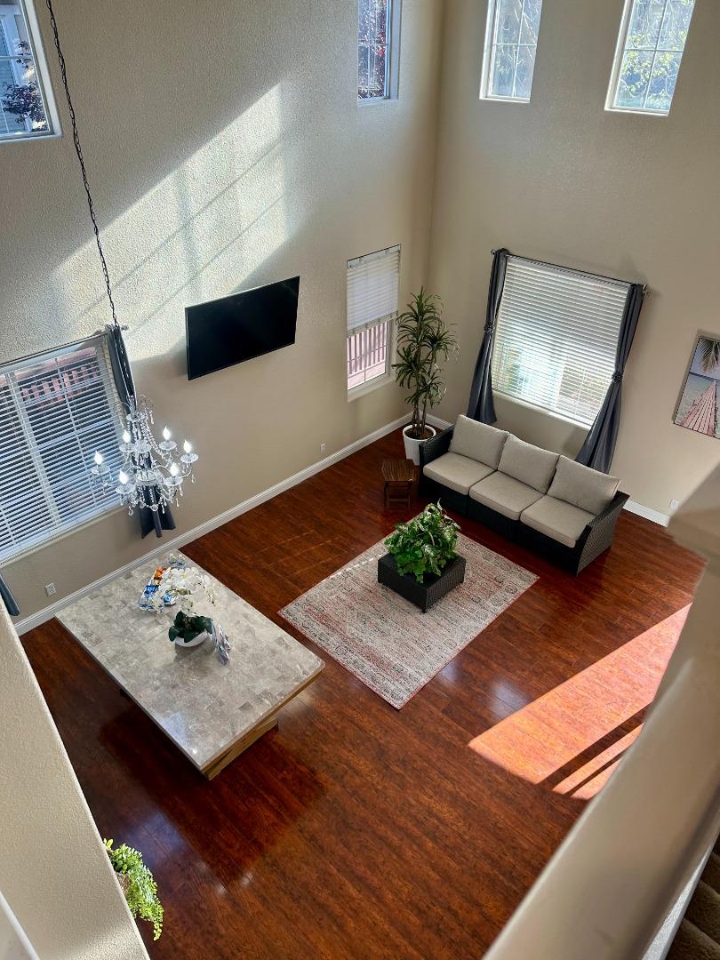 Detail Gallery Image 6 of 18 For 23 Pima St, Watsonville,  CA 95076 - 4 Beds | 3 Baths