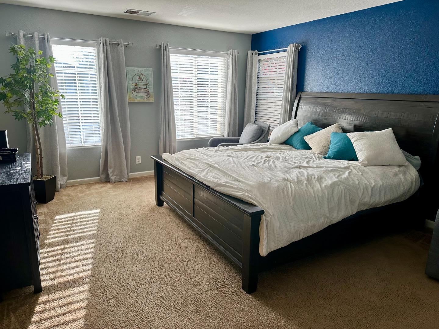 Detail Gallery Image 9 of 18 For 23 Pima St, Watsonville,  CA 95076 - 4 Beds | 3 Baths