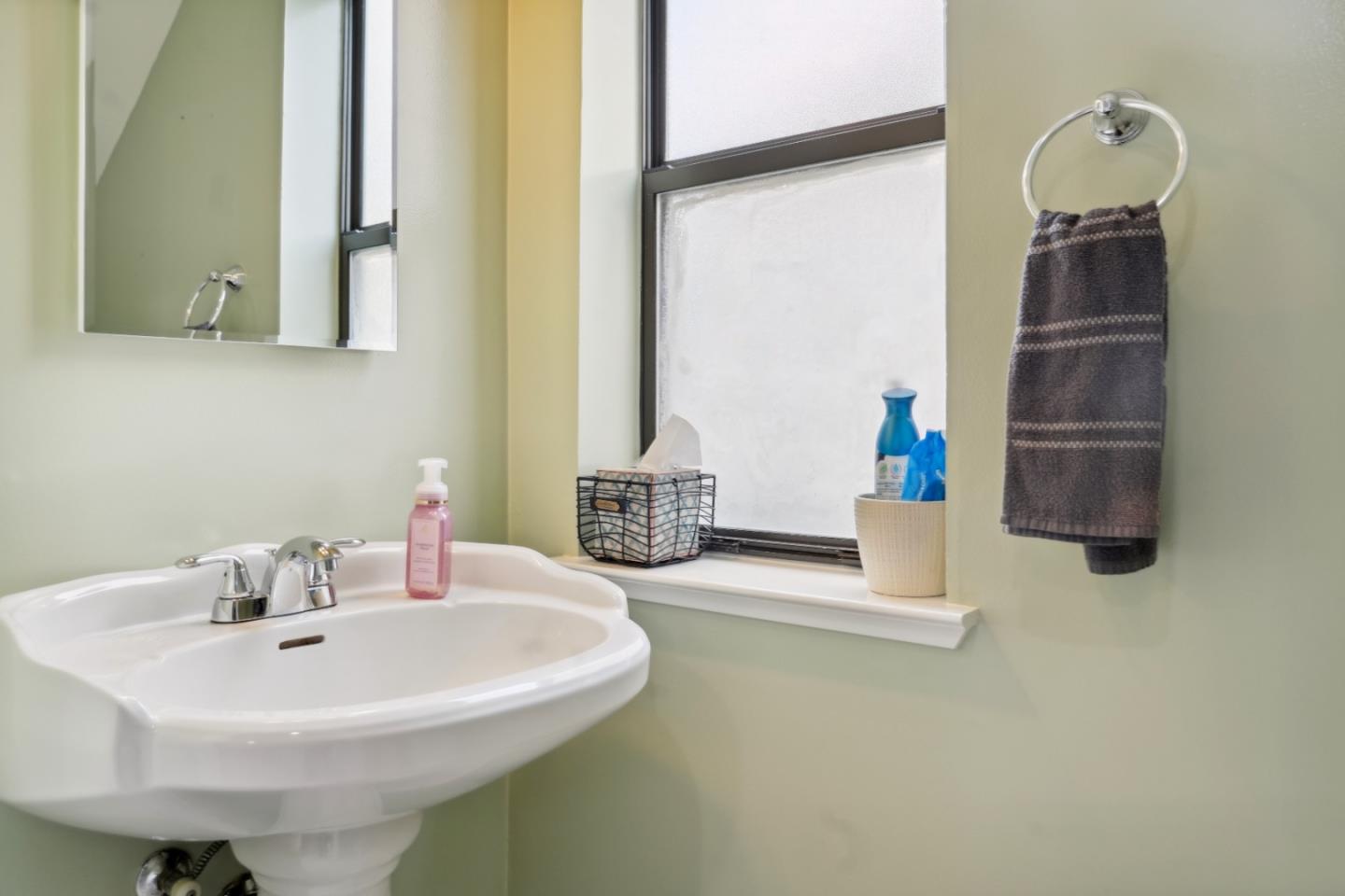 Detail Gallery Image 5 of 30 For 169 Terry Loop, Watsonville,  CA 95076 - 2 Beds | 2/1 Baths