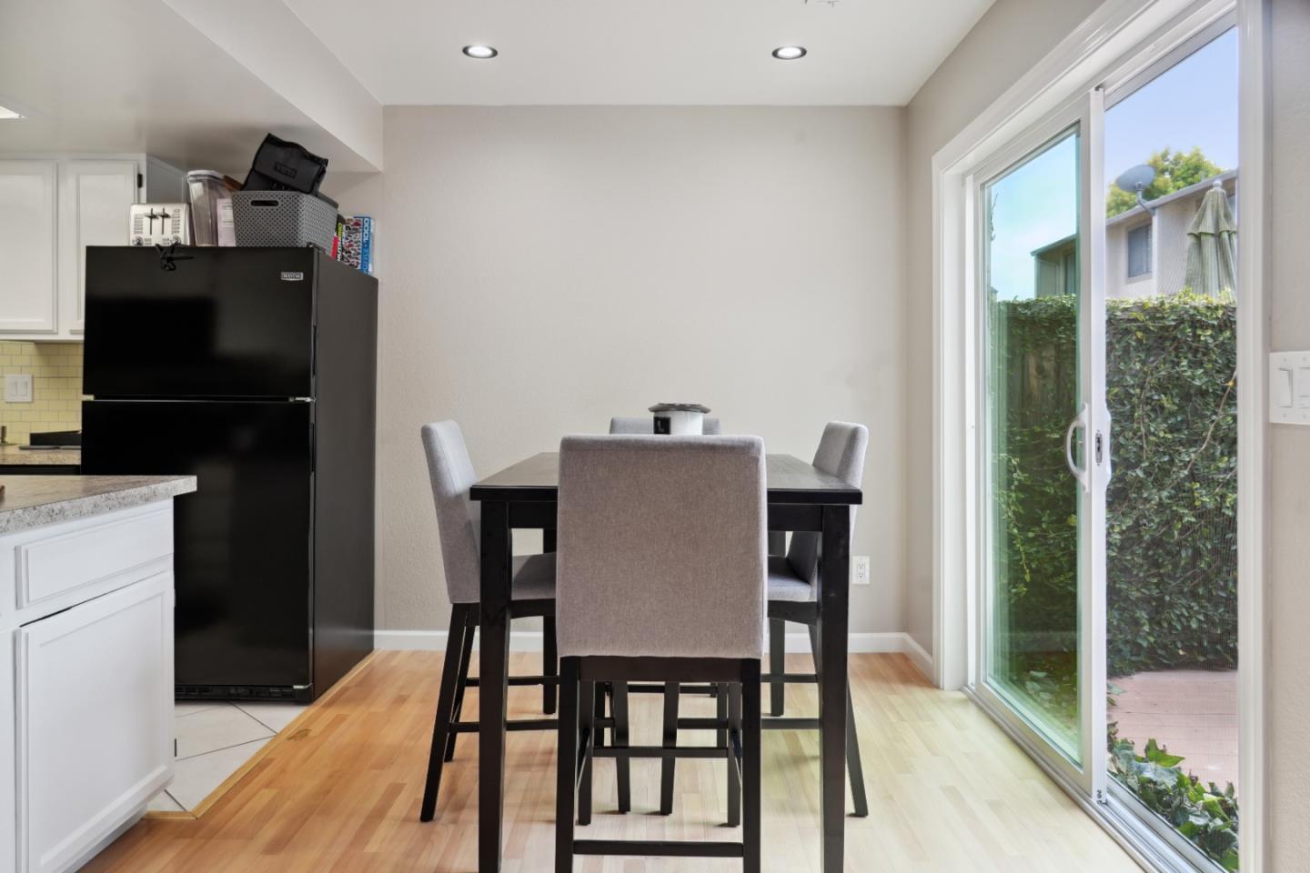 Detail Gallery Image 9 of 30 For 169 Terry Loop, Watsonville,  CA 95076 - 2 Beds | 2/1 Baths