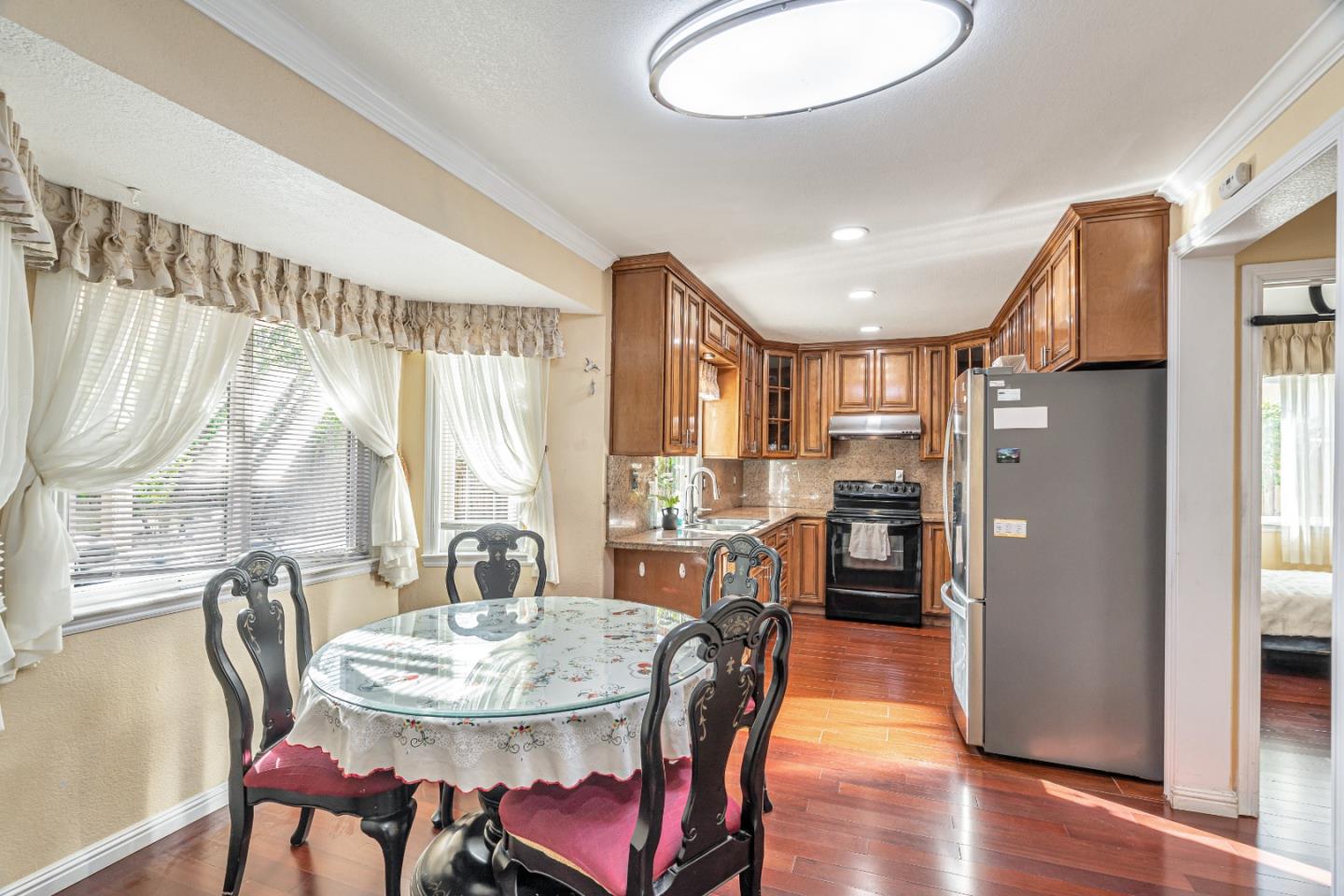 Detail Gallery Image 14 of 36 For 2822 White Acres Dr, San Jose,  CA 95148 - 3 Beds | 3 Baths