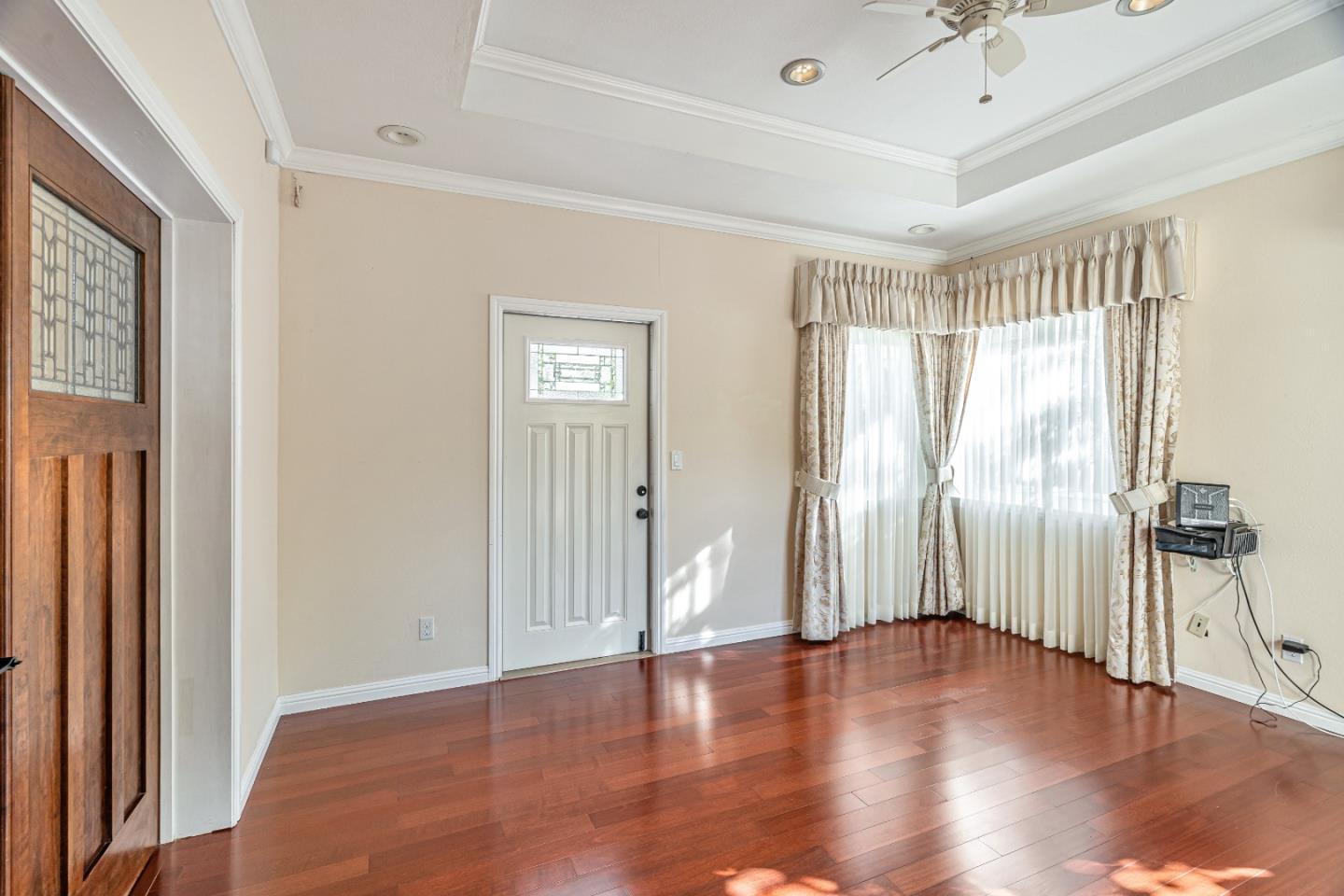 Detail Gallery Image 24 of 36 For 2822 White Acres Dr, San Jose,  CA 95148 - 3 Beds | 3 Baths