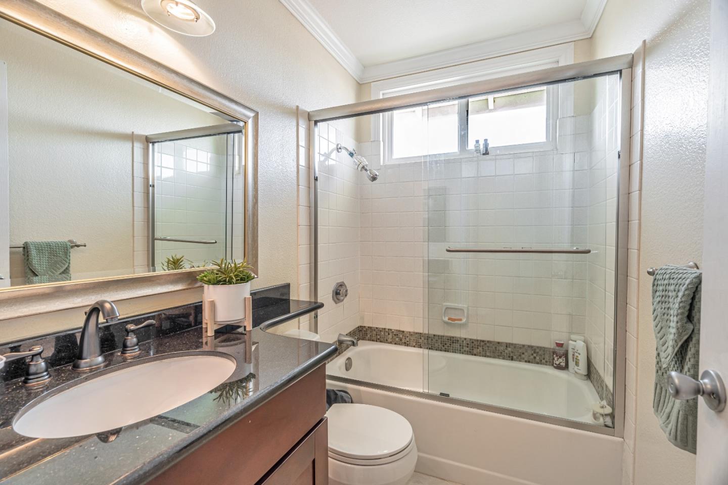 Detail Gallery Image 29 of 36 For 2822 White Acres Dr, San Jose,  CA 95148 - 3 Beds | 3 Baths