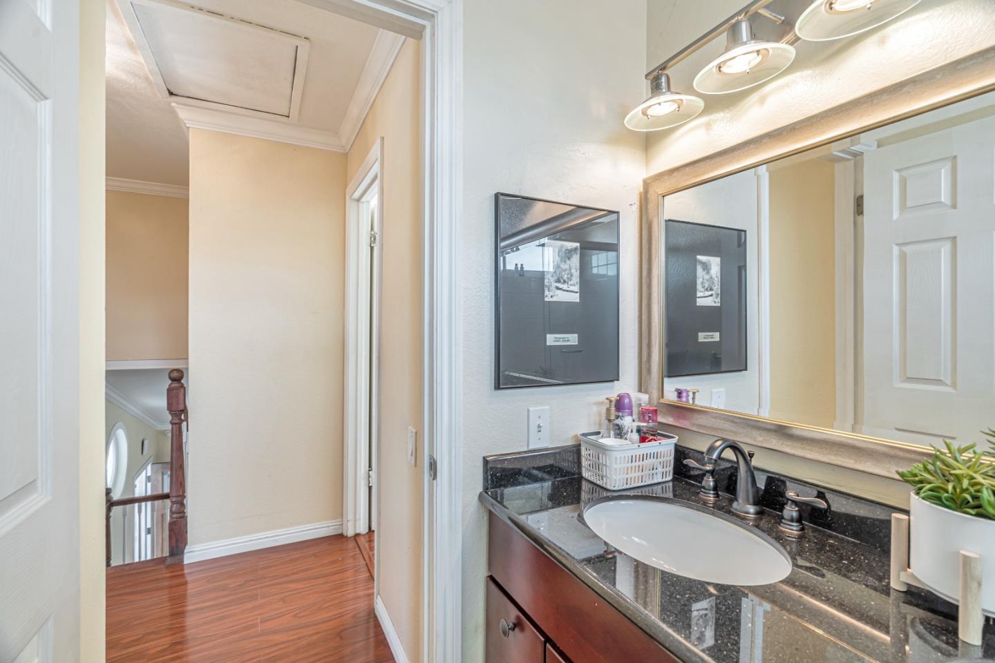 Detail Gallery Image 30 of 36 For 2822 White Acres Dr, San Jose,  CA 95148 - 3 Beds | 3 Baths