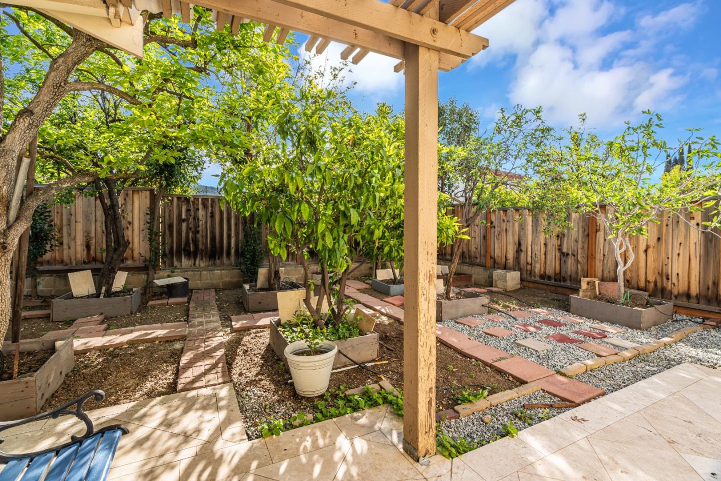 Detail Gallery Image 33 of 36 For 2822 White Acres Dr, San Jose,  CA 95148 - 3 Beds | 3 Baths
