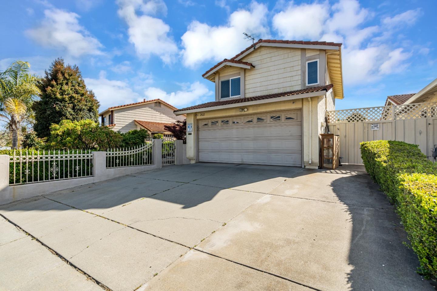 Detail Gallery Image 4 of 36 For 2822 White Acres Dr, San Jose,  CA 95148 - 3 Beds | 3 Baths