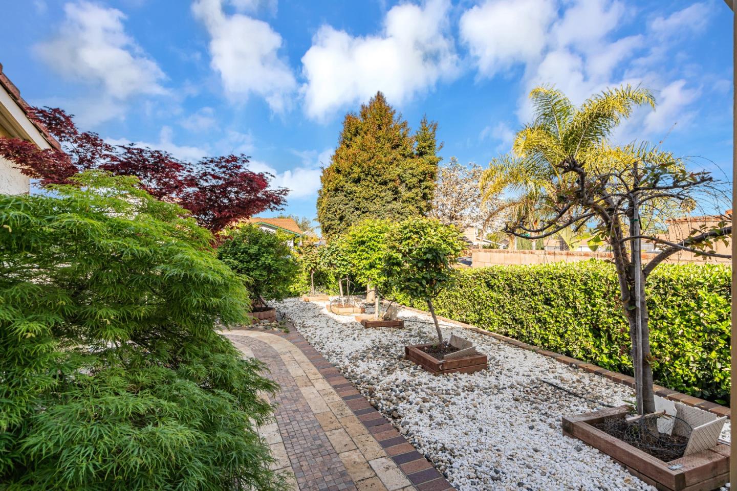 Detail Gallery Image 6 of 36 For 2822 White Acres Dr, San Jose,  CA 95148 - 3 Beds | 3 Baths