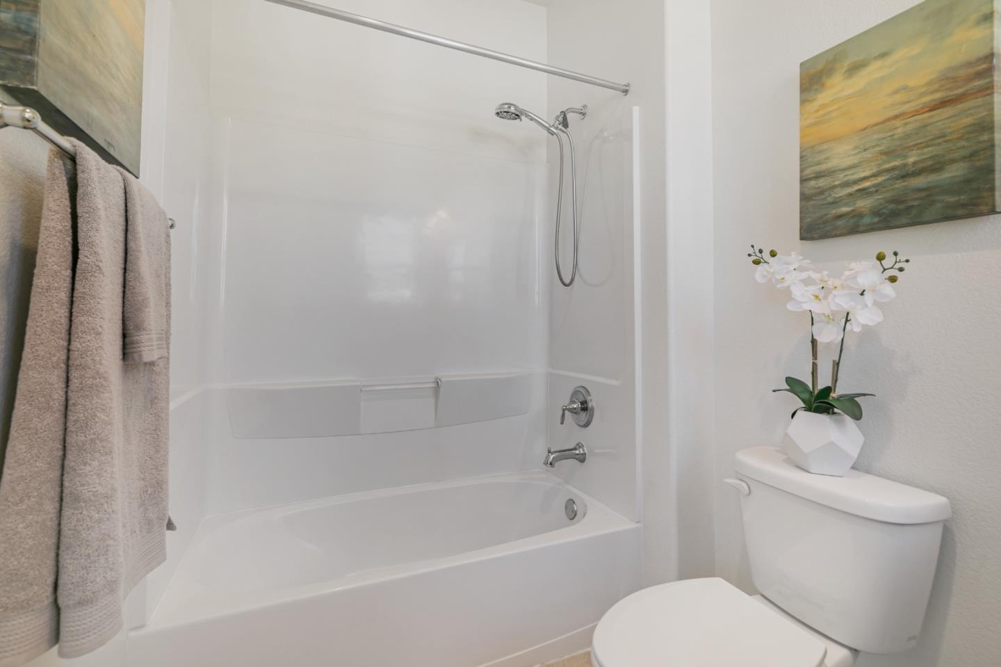 Detail Gallery Image 24 of 32 For 4567 Huntington Ln, San Jose,  CA 95136 - 2 Beds | 2/1 Baths