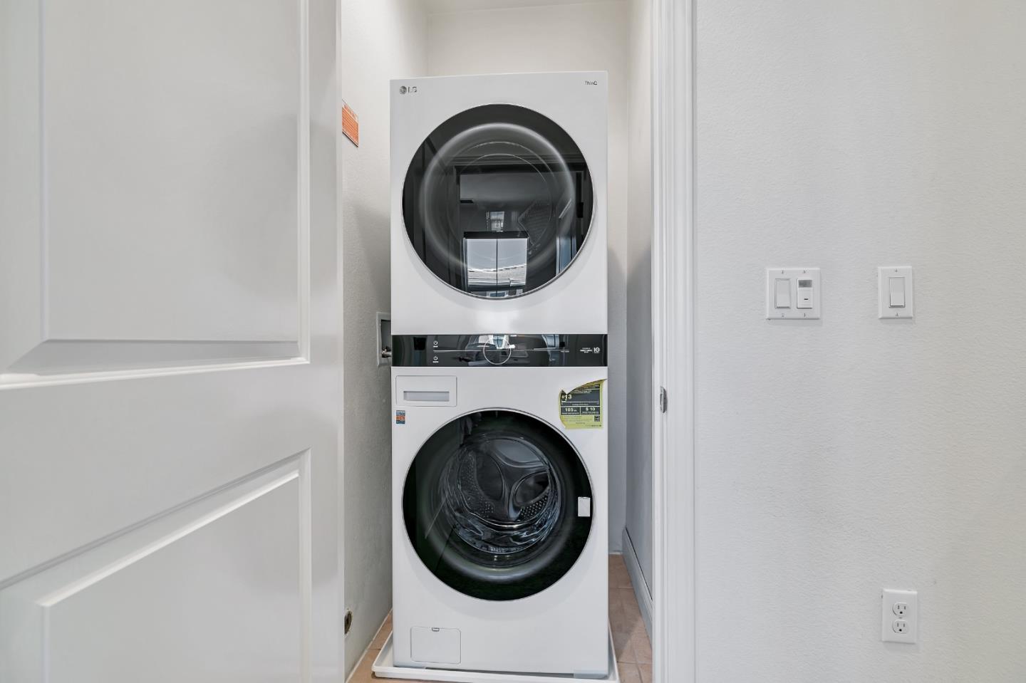 Detail Gallery Image 26 of 32 For 4567 Huntington Ln, San Jose,  CA 95136 - 2 Beds | 2/1 Baths