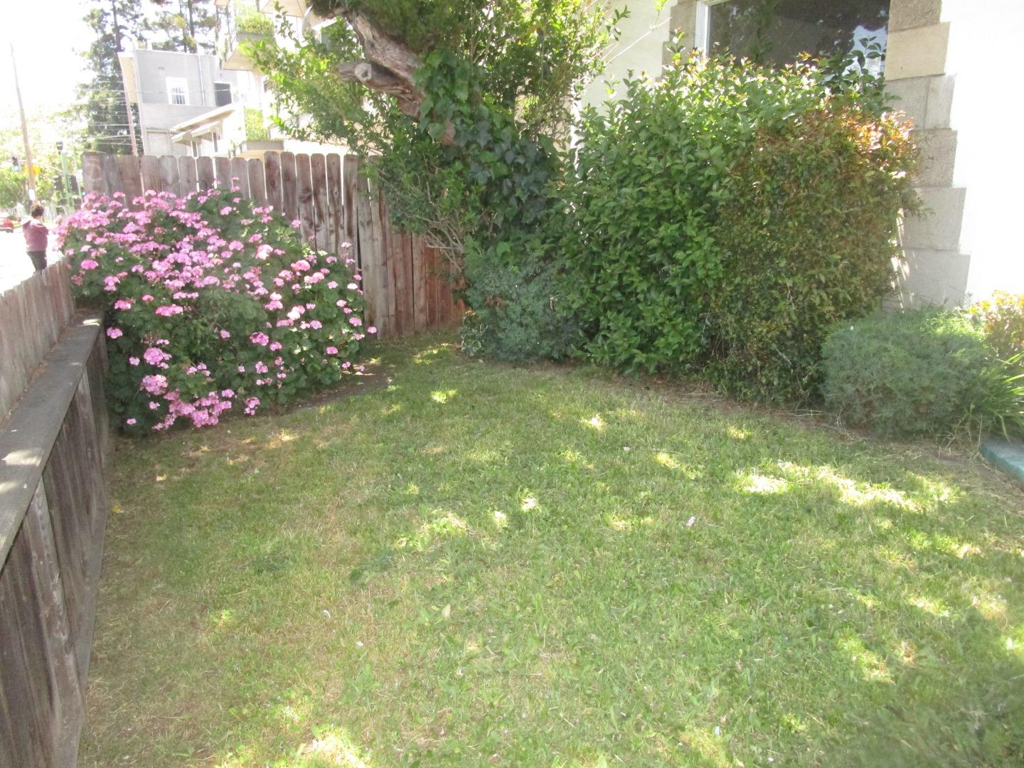 Detail Gallery Image 11 of 13 For 2625 High St, Oakland,  CA 94619 - 2 Beds | 2 Baths