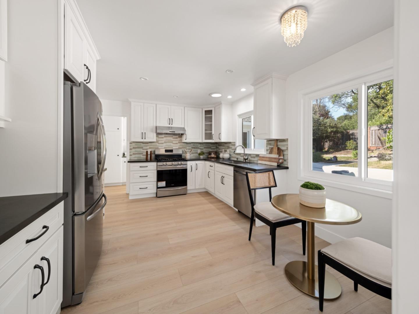 Detail Gallery Image 24 of 54 For 3593 Fernwood St, San Mateo,  CA 94403 - 3 Beds | 2 Baths