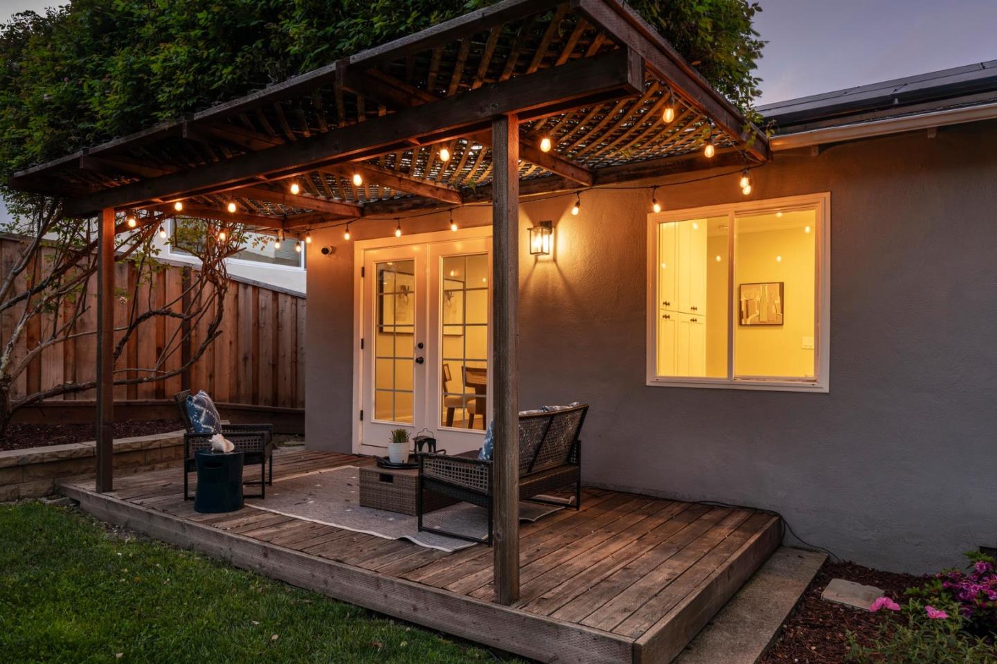 Detail Gallery Image 31 of 35 For 3707 Naughton Ave, Belmont,  CA 94002 - 3 Beds | 2 Baths