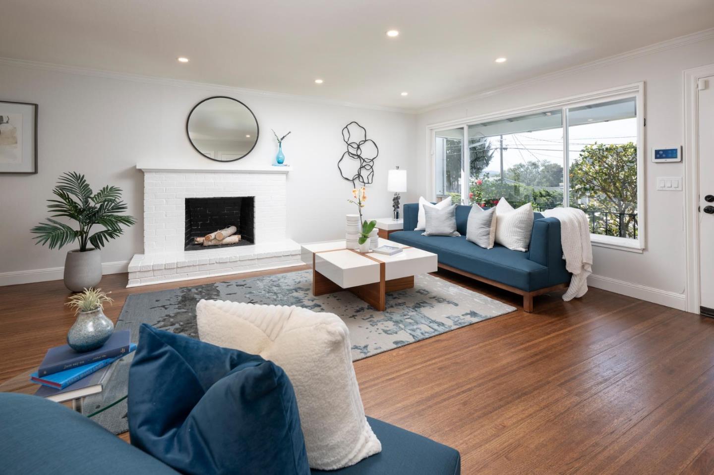 Detail Gallery Image 5 of 35 For 3707 Naughton Ave, Belmont,  CA 94002 - 3 Beds | 2 Baths