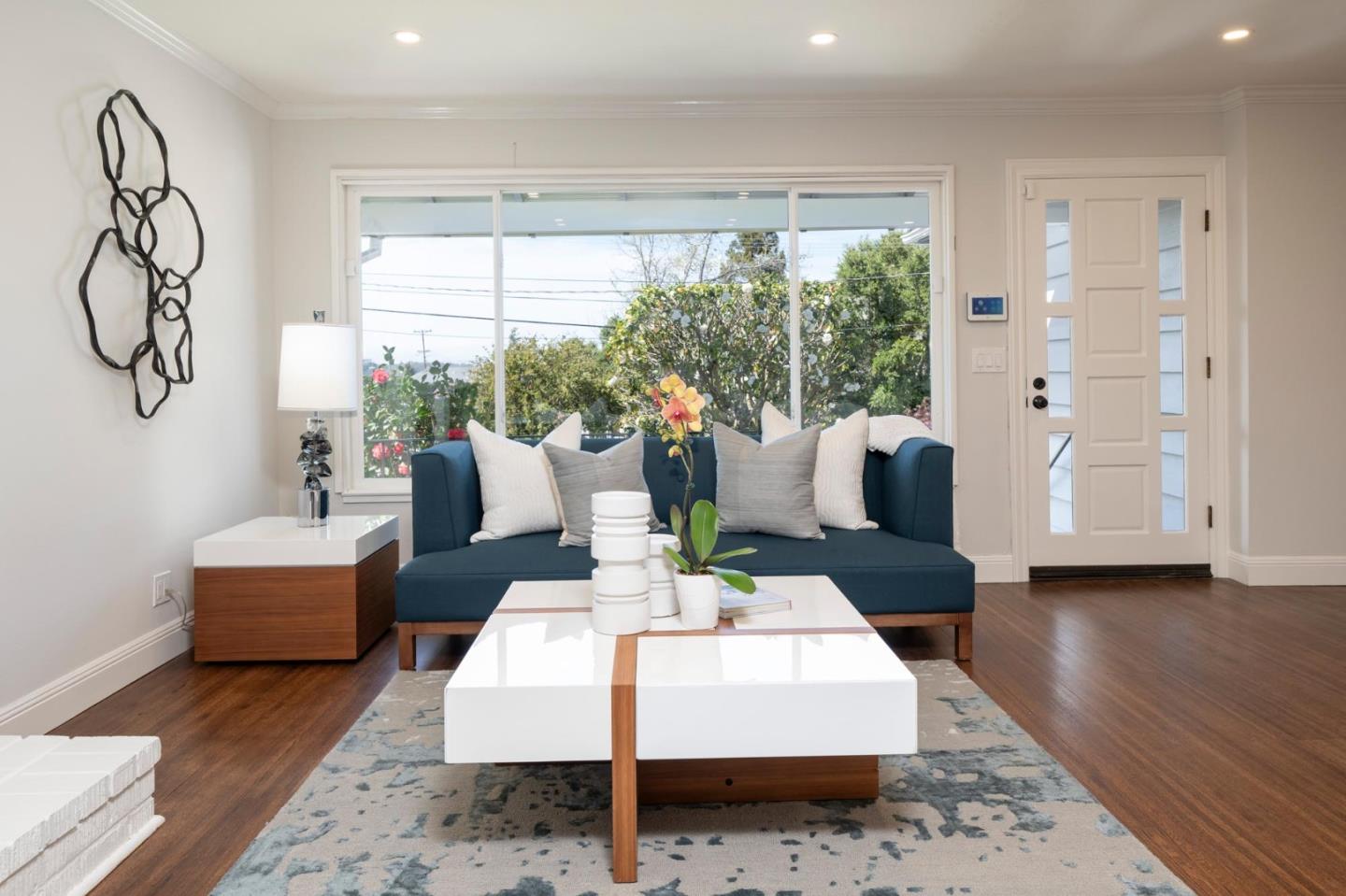 Detail Gallery Image 6 of 35 For 3707 Naughton Ave, Belmont,  CA 94002 - 3 Beds | 2 Baths