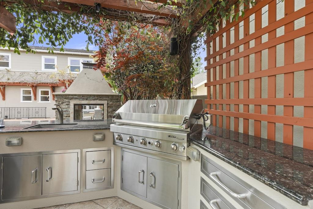 Detail Gallery Image 66 of 79 For 1335 Emory St, San Jose,  CA 95126 - 4 Beds | 3 Baths